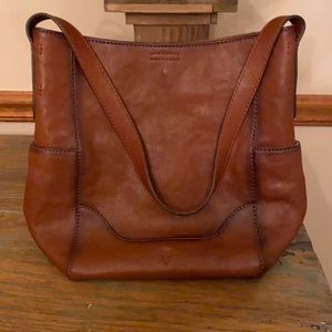 LIKE NEW Frye Leather Side Pocket Hobo in Cognac